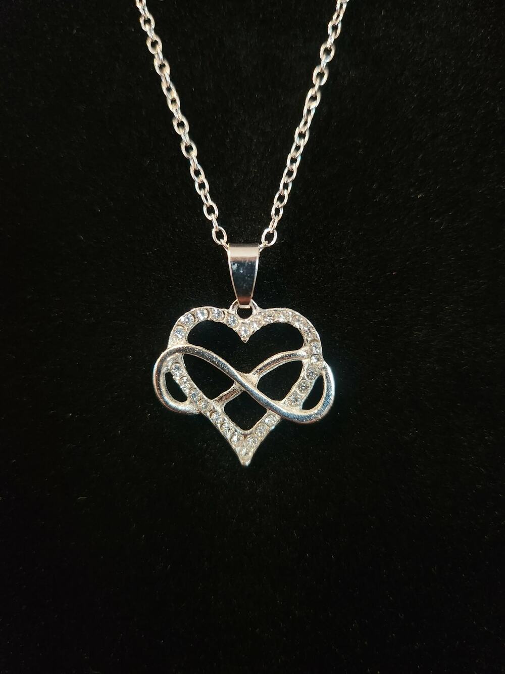 Delicate Silver Stainless Steel Infinity Heart Pendant Necklace Rhinestone Trim